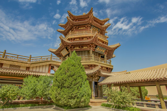 鸣沙山月牙泉