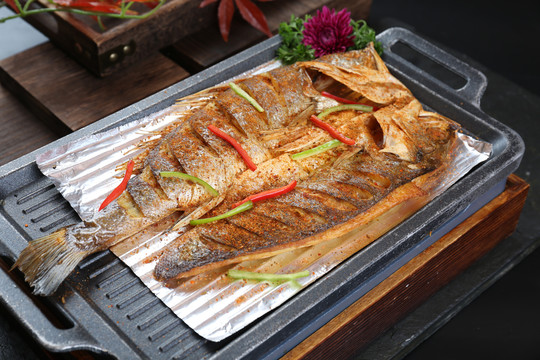 喀什风情烤鱼