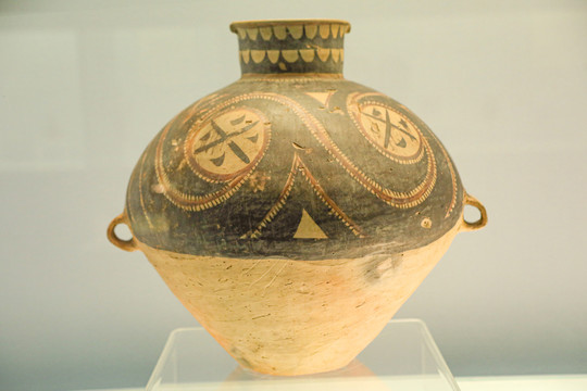 马家窑文化彩陶圆圈纹壶