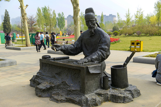 劉長(zhǎng)卿雕塑
