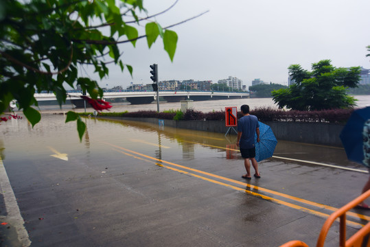 桂林虞山桥洪水