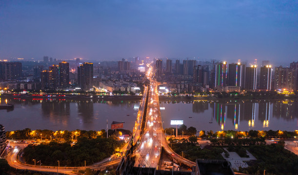 航拍湖南衡阳城市夜景风光