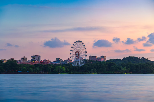 广州摩天轮夕阳晚霞