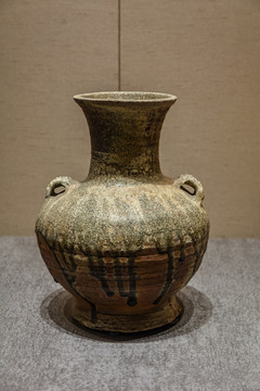 西汉青釉瓷壶
