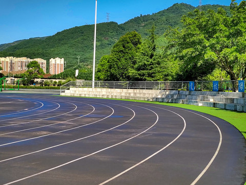 橡胶跑道弯道线条