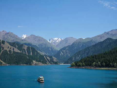 新疆天山天池