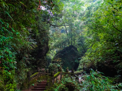 龙隐峡古桥