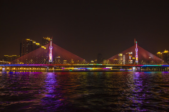 广州市珠江两岸夜晚灯光秀