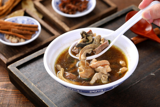 牛雜湯