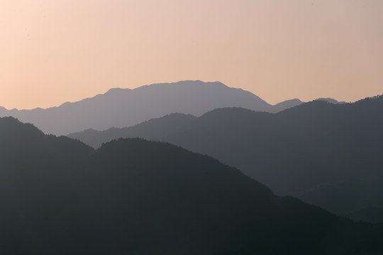 水墨山水图片