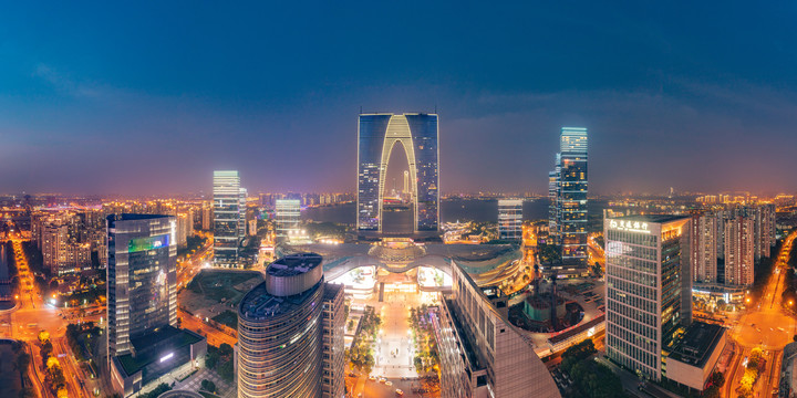 苏州园区东方之门区域城市夜景