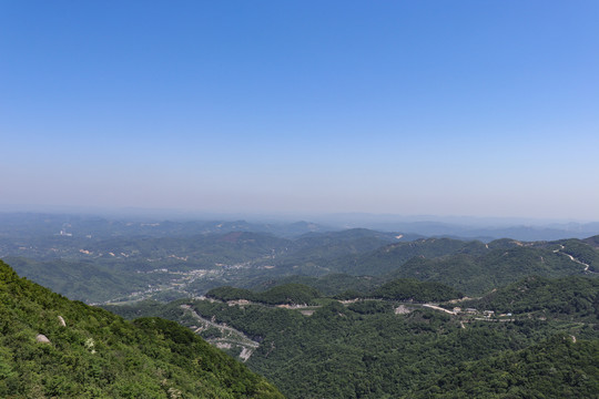 信阳龙袍山山顶