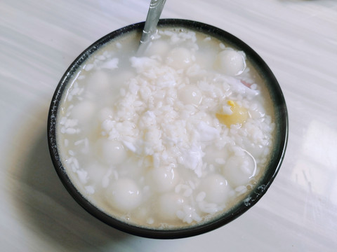 酒釀圓子