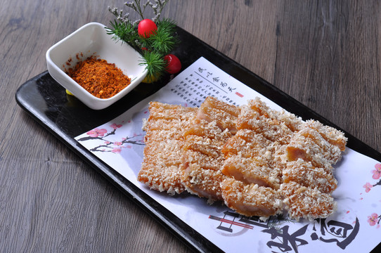 酥皮叉烧酥皮腩排