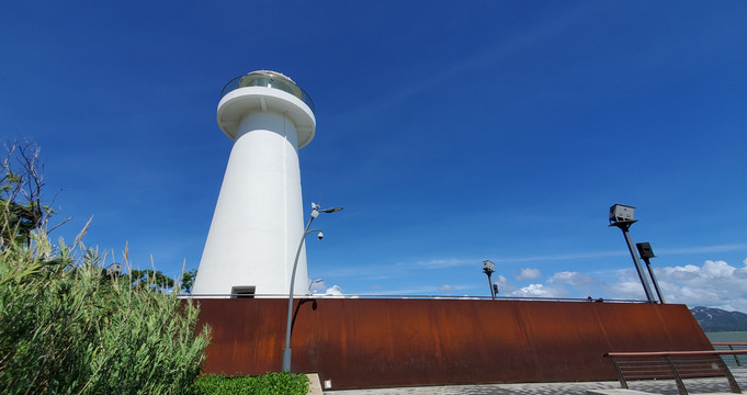 滨海灯塔