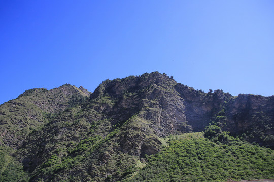 阿坝大山山峰