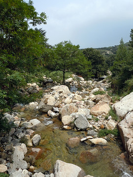 山涧流水