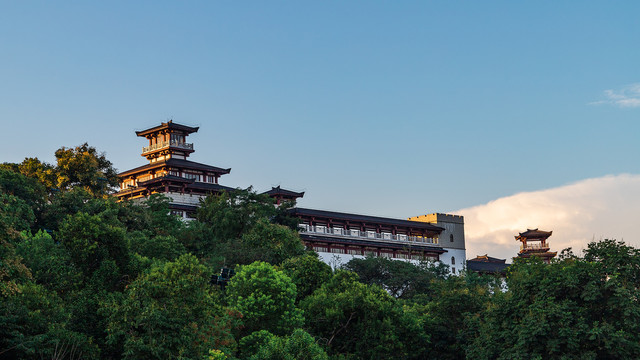 武汉汉阳龟山风景区计谋殿风光