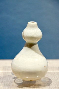 南宋德化窑青白釉葫芦瓶