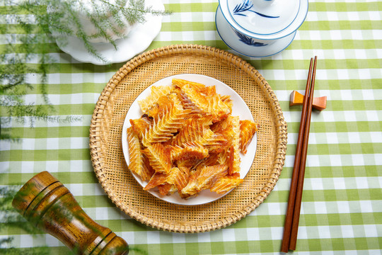 香酥鱼排烤鱼骨