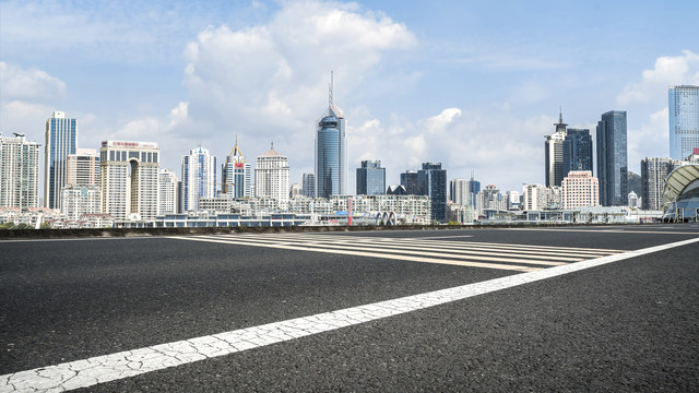 沥青公路和现代建筑