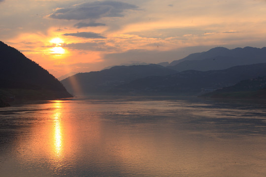 长江三峡晚霞