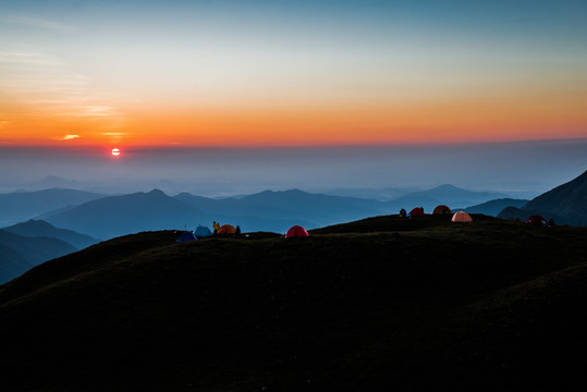 日落西山