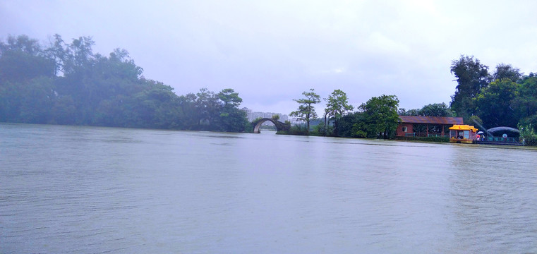 湖景