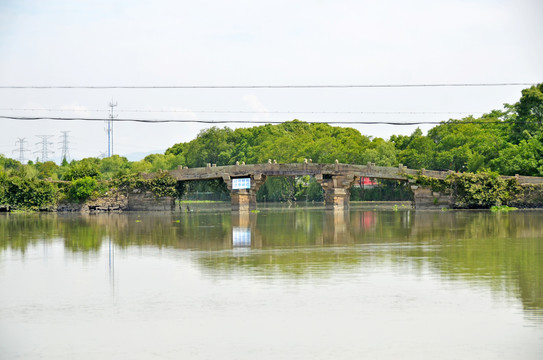 台州鉴洋湖镇锁桥