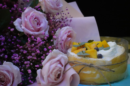花与蛋糕