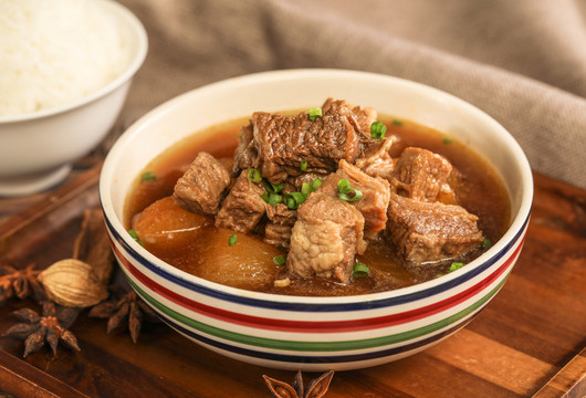 牛腩牛杂汤饭横版