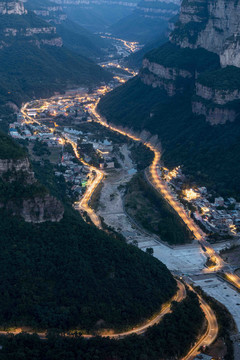 林州太行山大峡谷夜景
