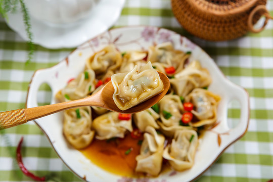 好吃美味的蒸馄饨