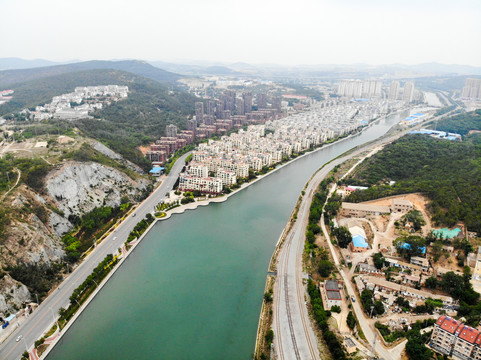 航拍辽宁大连旅顺海岸游园周边