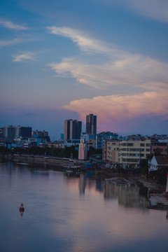 黄昏下南浦二桥的风景