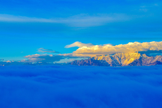 牛背山风景区