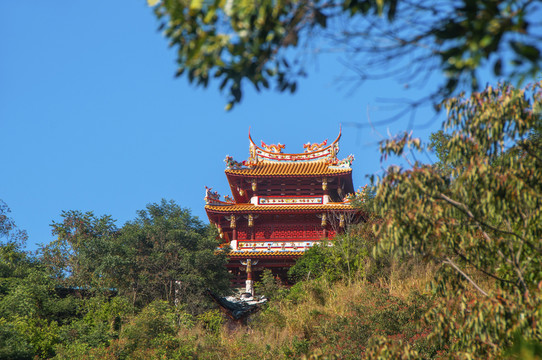 山岭楼阁禅境处