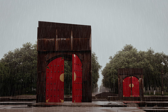 雨中的大明宫雕塑