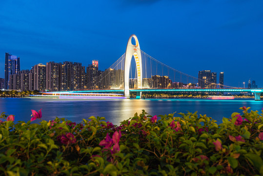 广州天河猎德大桥与猎德村夜景