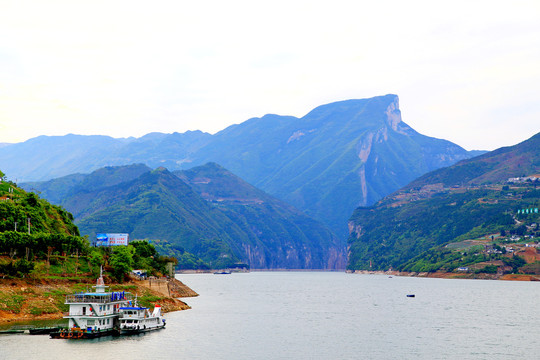 长江三峡夔门之晨