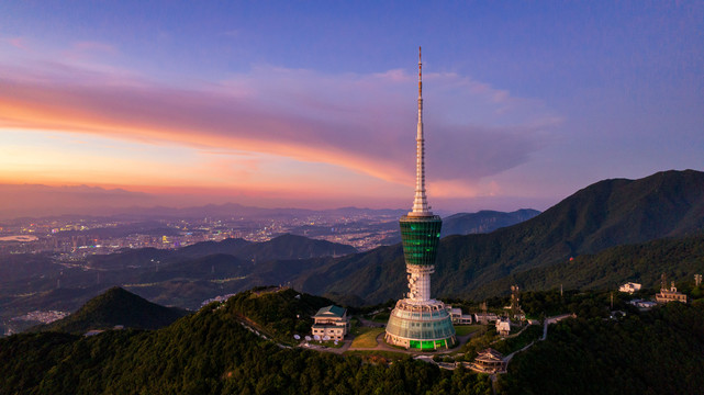 深圳梧桐山晚霞