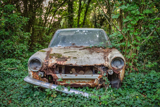 废旧汽车