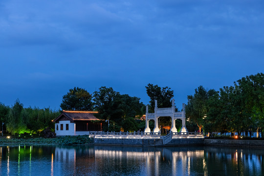 石湖夜景