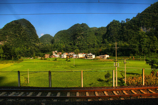 滇黔铁路沿线风景