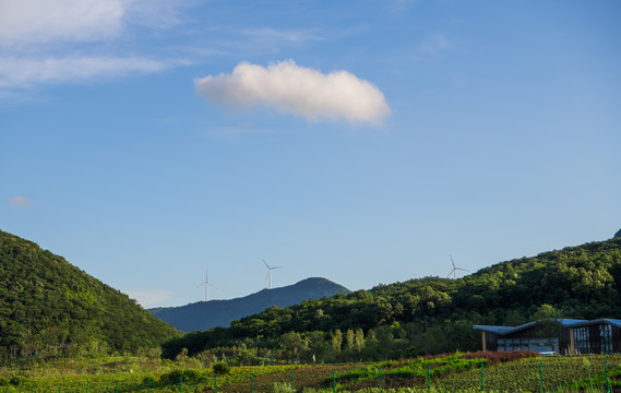 荆门圣境山滑翔伞基地