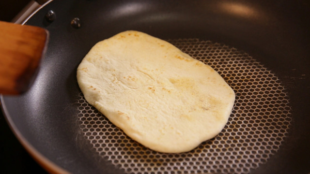 平底锅烙饼制作香酥口袋饼