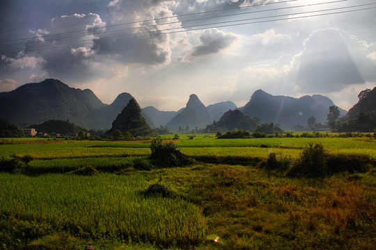 滇黔铁路沿线风景