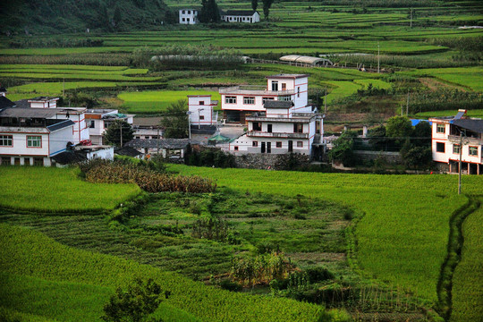 滇黔铁路沿线风景