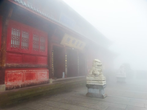 峨眉山古寺