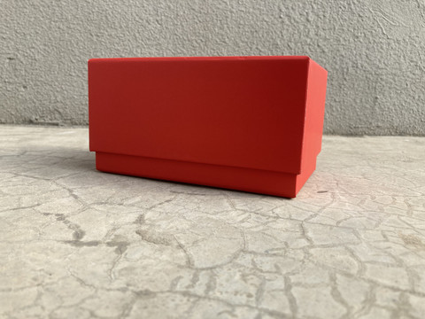 红色盒子